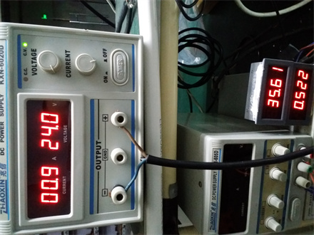 21W輸入電壓：DC24V 輸出電壓：30-36V  電流：0.52A恒流源