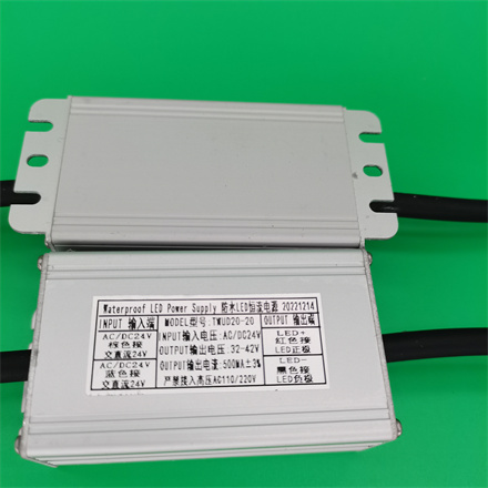 設(shè)計(jì)ACDC24V 輸入，輸出32-42V 0.5A 20W