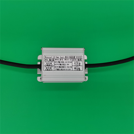 輸入電壓：AC36V電流：0.75A輸出電壓：28-33V