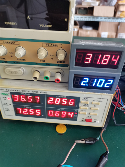 輸入電壓：AC36V 電流：2.1A輸出電壓：24-36V輸入功率：70W效率：92%左右